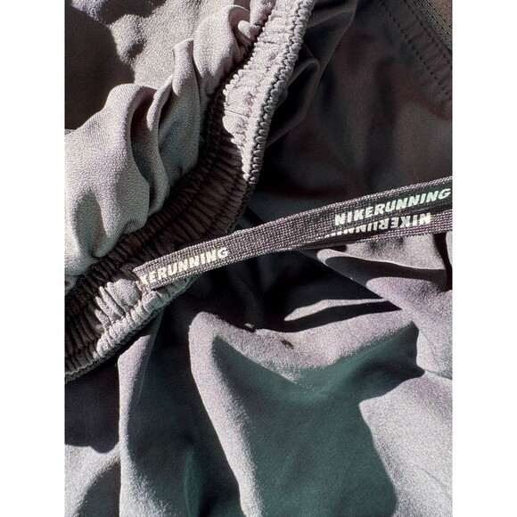 Men’s Nike Dri Fit black shorts size medium - Picture 4 of 7